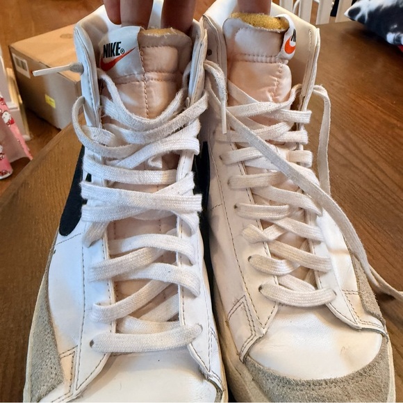 Nike White High-Top Sneakers with Black Swoosh. Mens size 11.5 main image 4